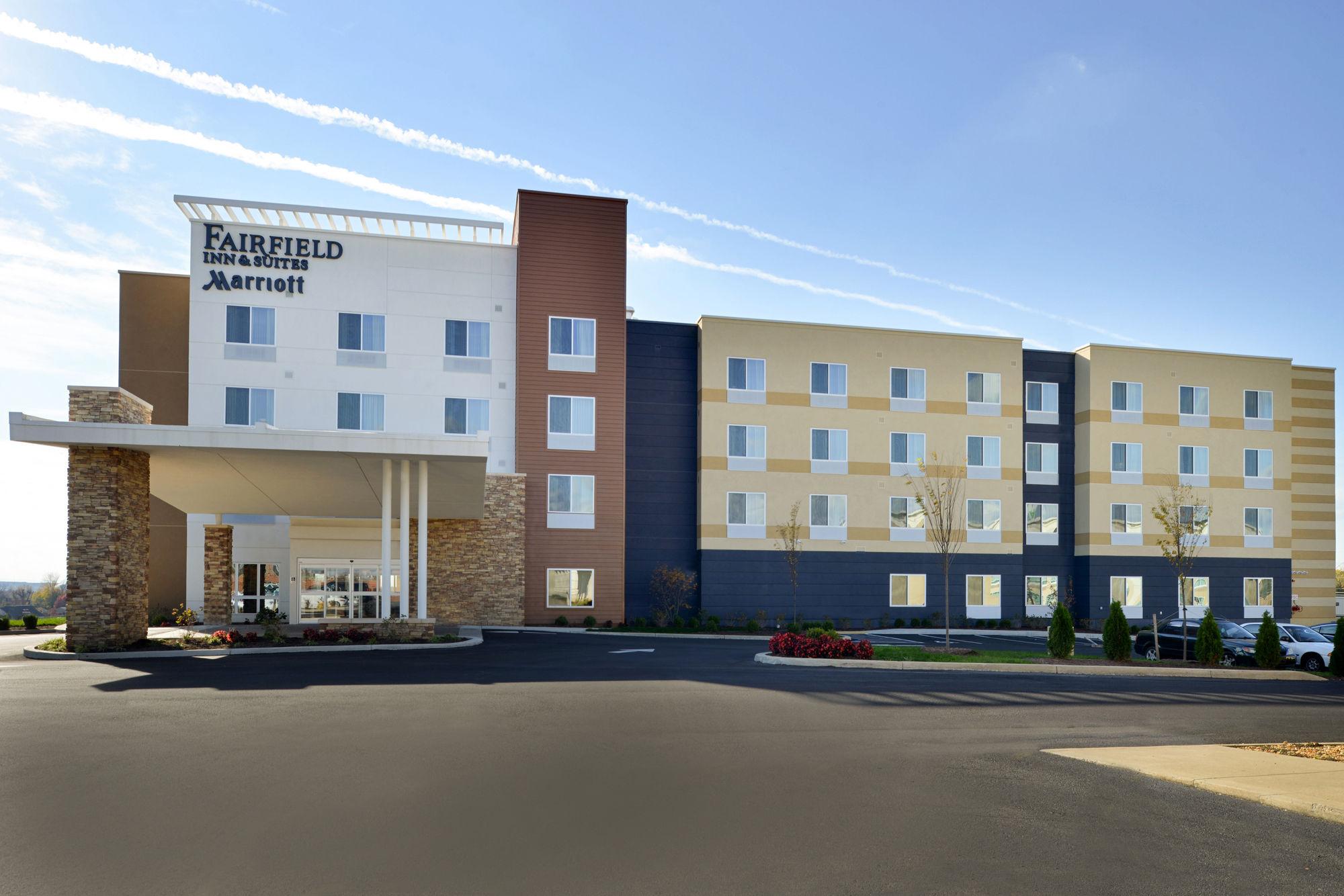 Fairfield Inn & Suites By Marriott Martinsburg Exterior photo